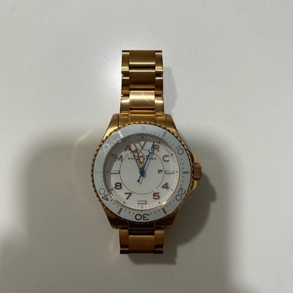 Marc Jacobs Rose Gold Watch - Picture 4 of 4